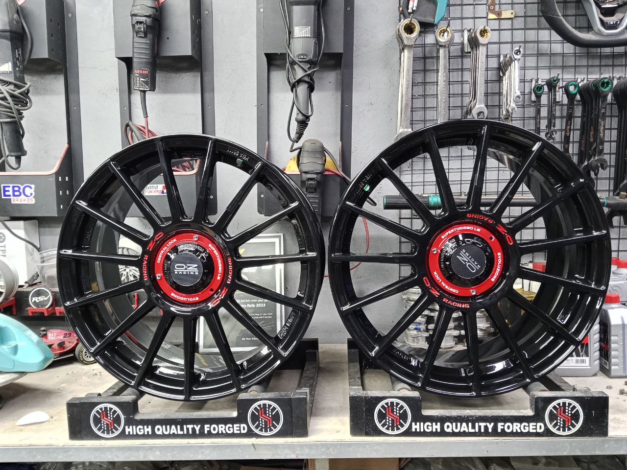 ozracing superturismo by HForged